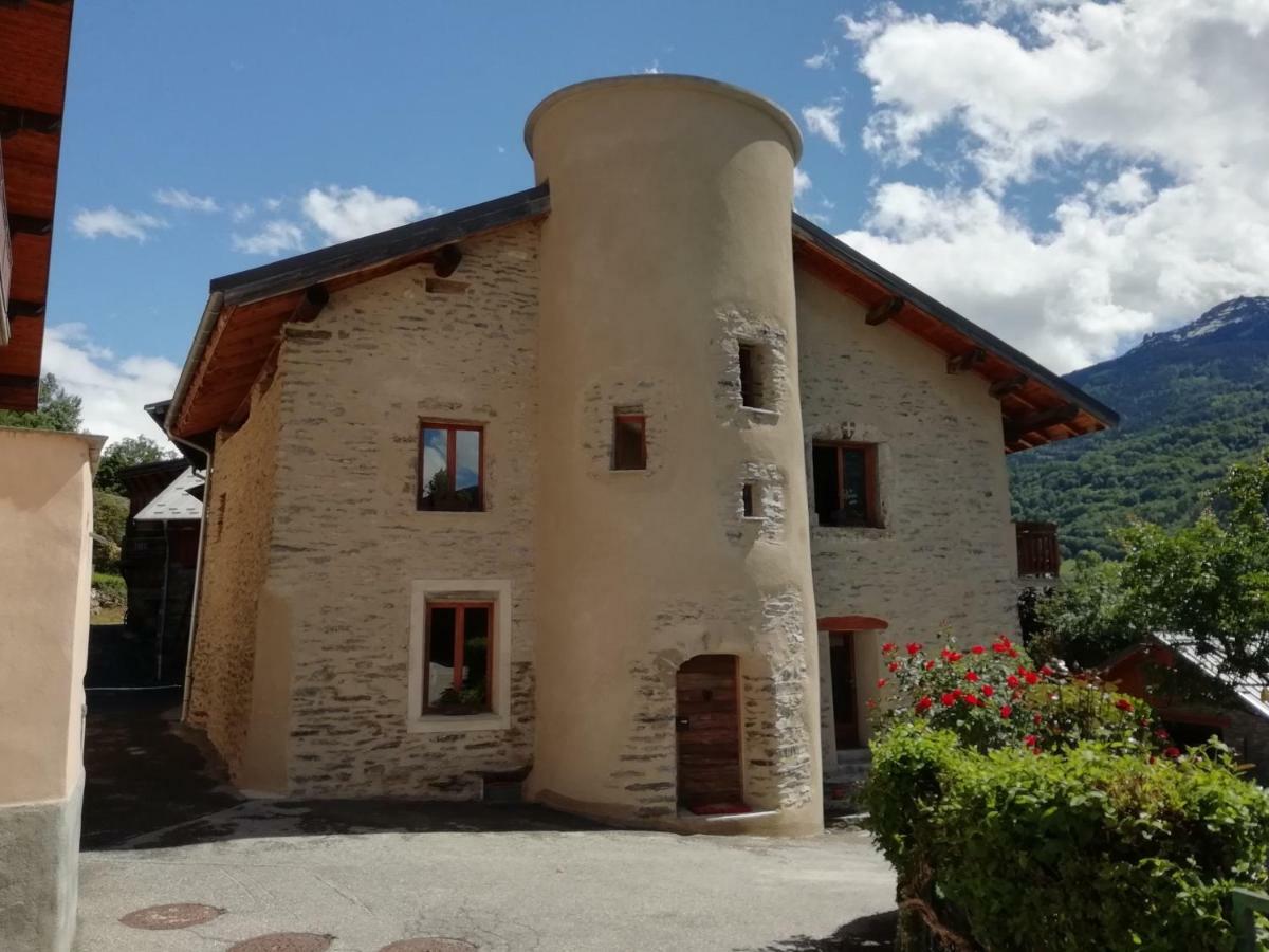 A La Bouge'Hotes Hotel Bellentre Exterior photo